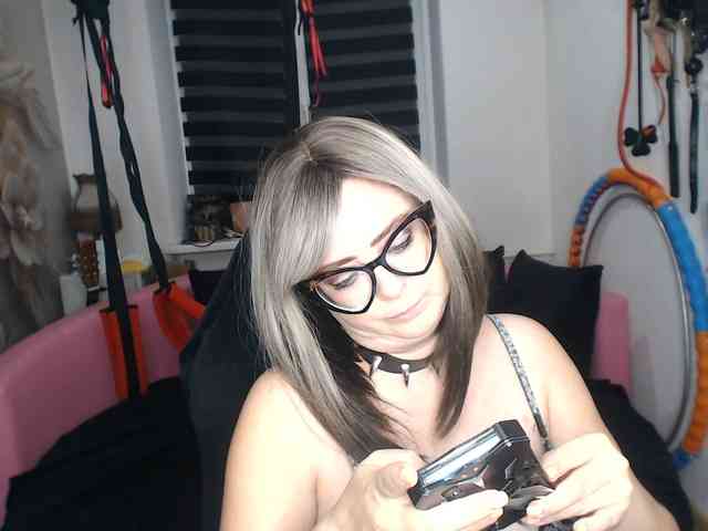 missGODDESS webcam