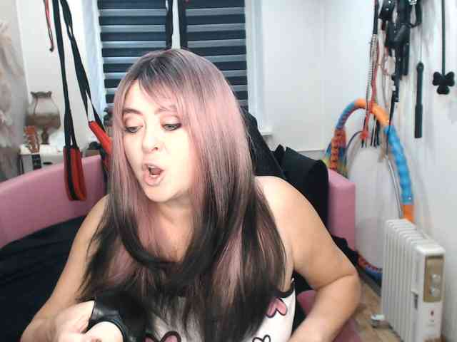 missGODDESS webcam