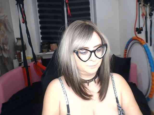 missGODDESS webcam