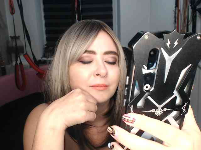 missGODDESS webcam