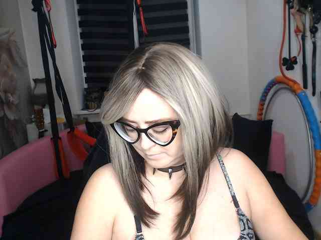 missGODDESS webcam