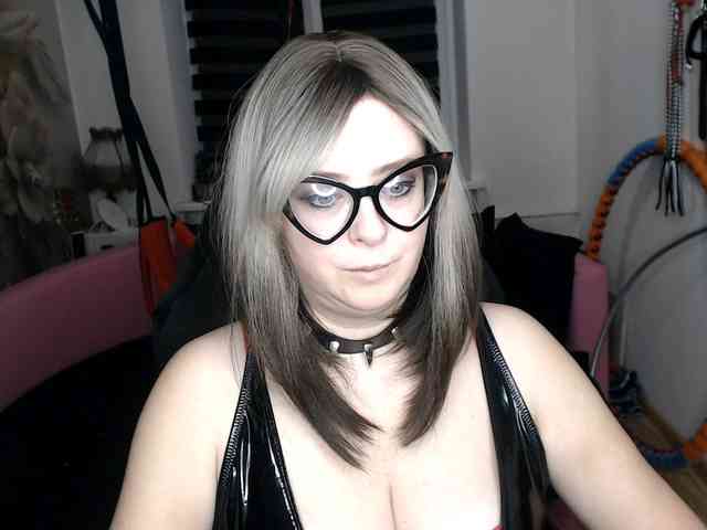 missGODDESS webcam