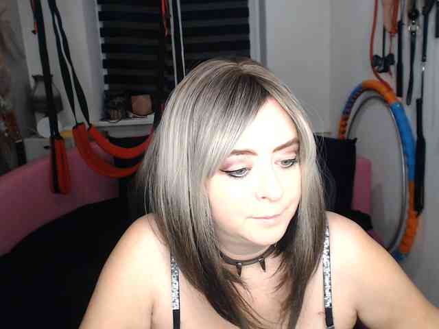 missGODDESS webcam