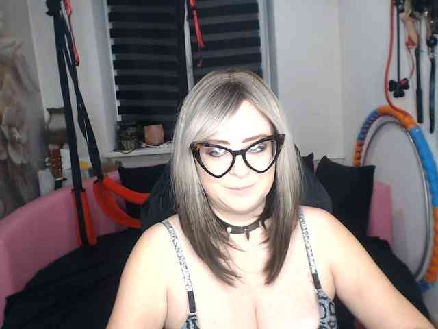 missGODDESS webcam