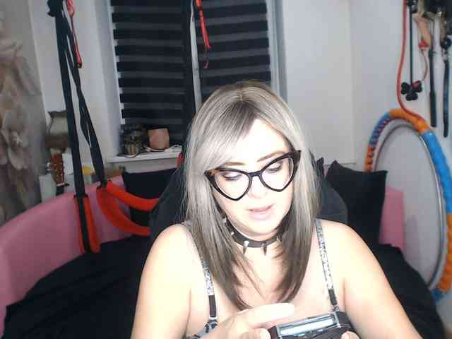 missGODDESS webcam