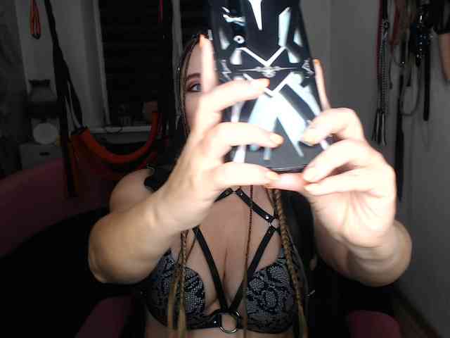 missGODDESS webcam