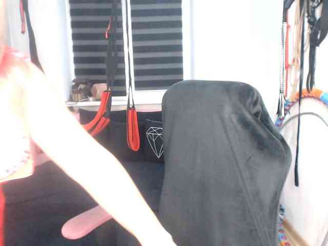 missGODDESS webcam