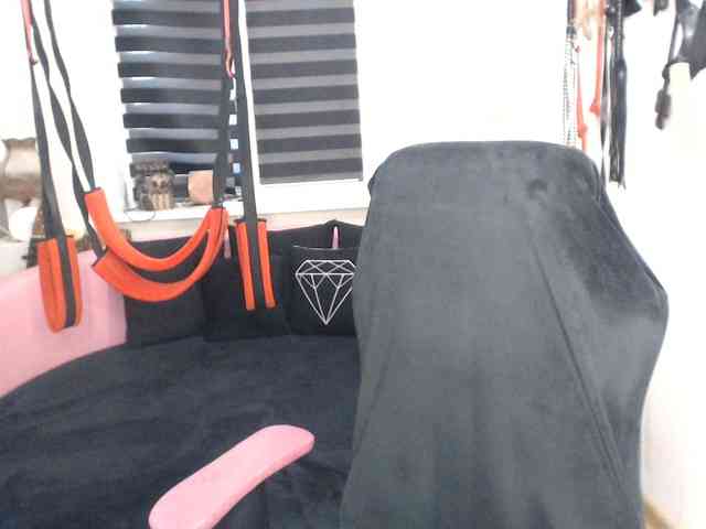 missGODDESS webcam