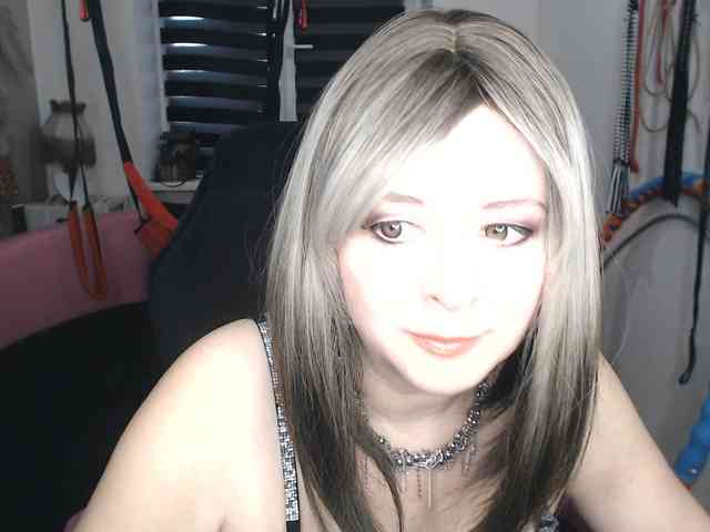 missGODDESS webcam
