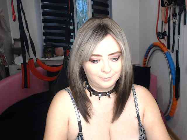 missGODDESS webcam