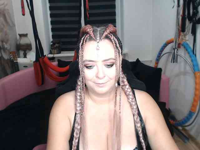 Model: missGODDESS