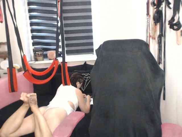 missGODDESS webcam