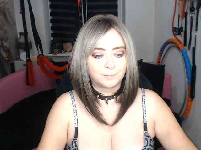missGODDESS webcam