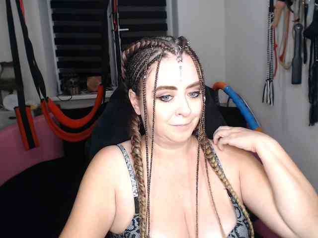 missGODDESS webcam