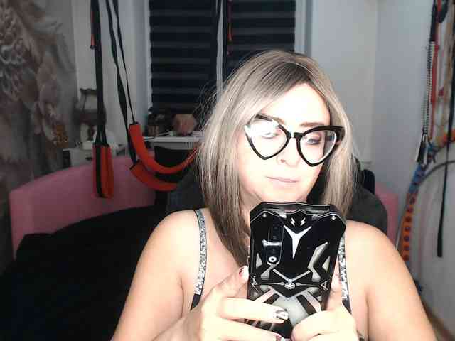 missGODDESS webcam