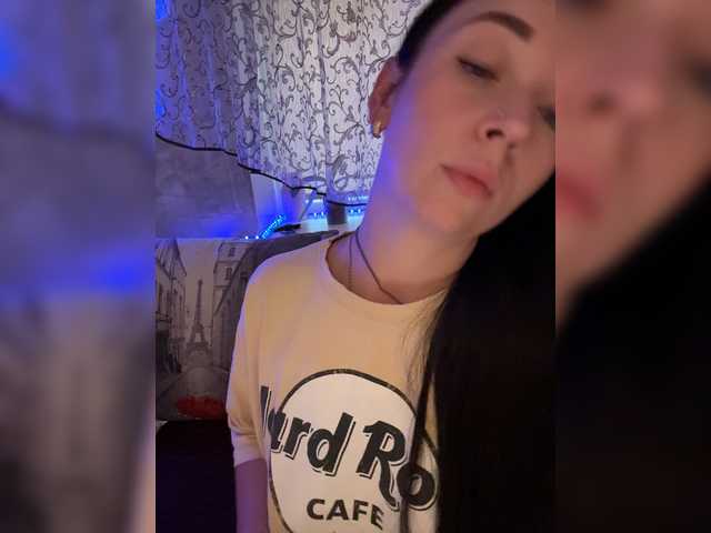 AureliyXXX live cam on BongaCams
