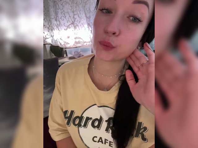 AureliyXXX webcam model