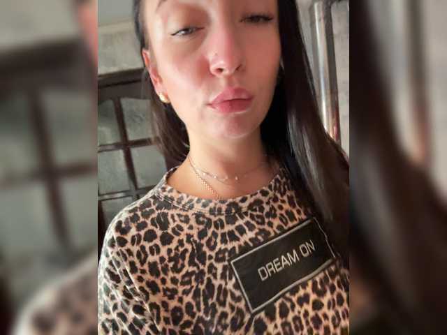 AureliyXXX live cam on BongaCams