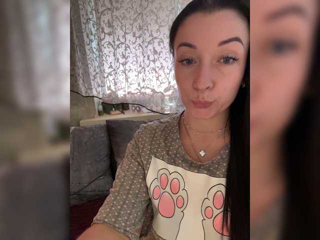 AureliyXXX live cam preview