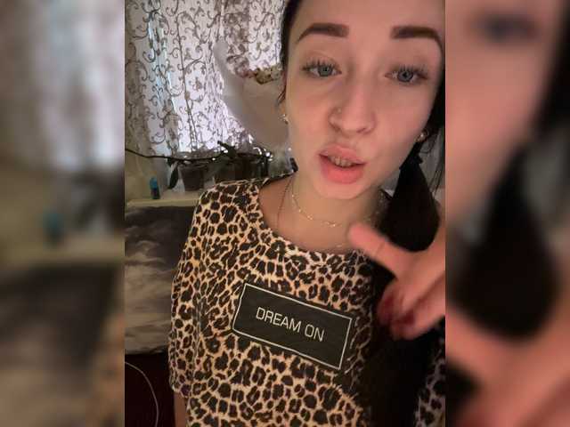 AureliyXXX live cam on BongaCams