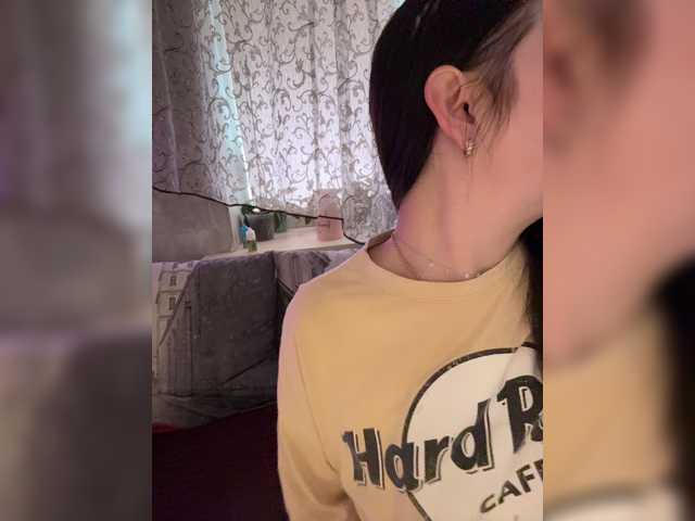 AureliyXXX live cam on BongaCams