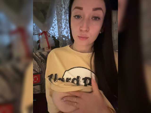 AureliyXXX live cam on BongaCams