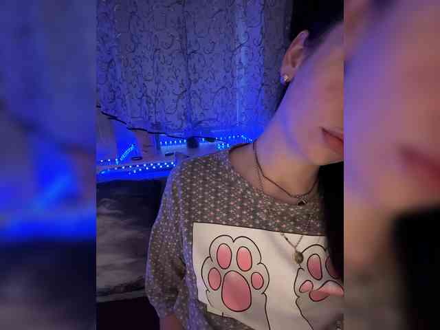 Dieses Model ist jetzt live. AureliyXXX