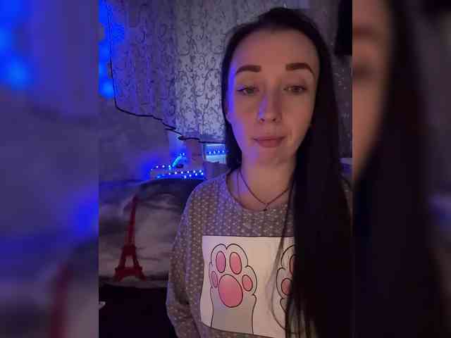Model ini sedang live sekarang. AureliyXXX