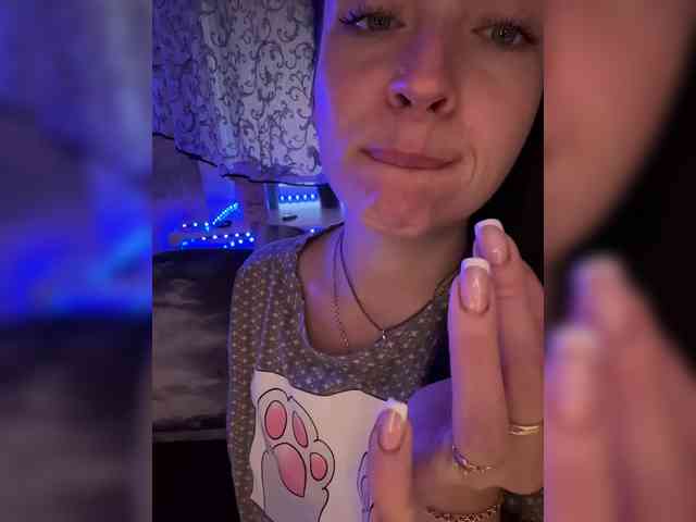 Questo modello è in diretta ora. AureliyXXX