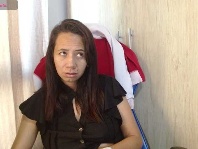 sexya-1 live cam on BongaCams