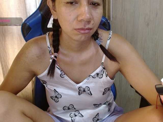 sexya-1 live cam on BongaCams