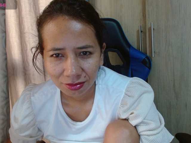 sexya-1 live cam on BongaCams