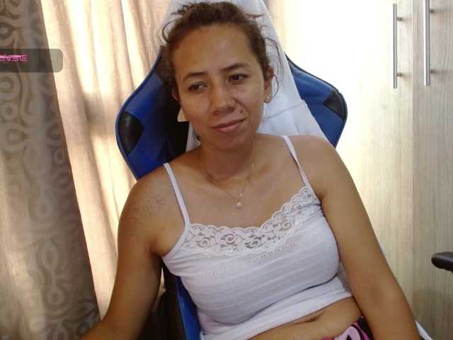 sexya-1 live cam on BongaCams