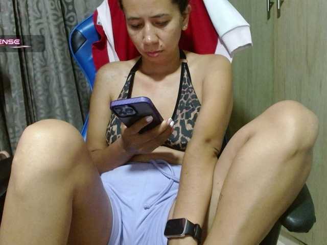 sexya-1 live cam on BongaCams