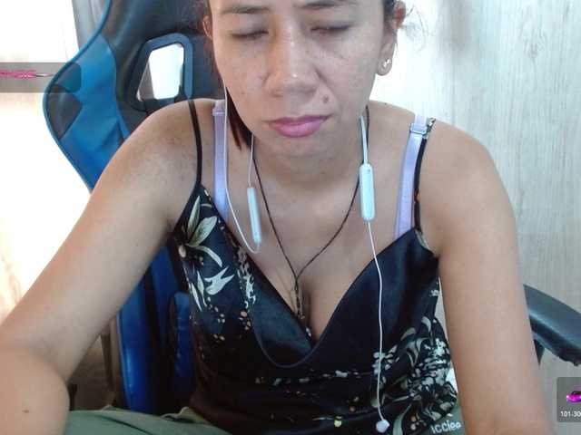 sexya-1 live cam on BongaCams