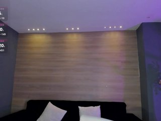 NiaHolland Porn Show