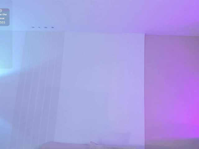 NiaHolland's BongaCams show and profile