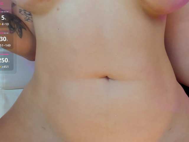 NiaHolland live cam on BongaCams