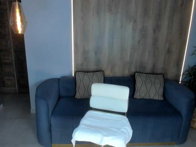 NiaHolland live cam on BongaCams