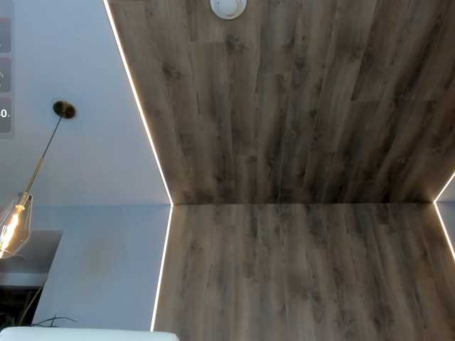 NiaHolland live cam preview