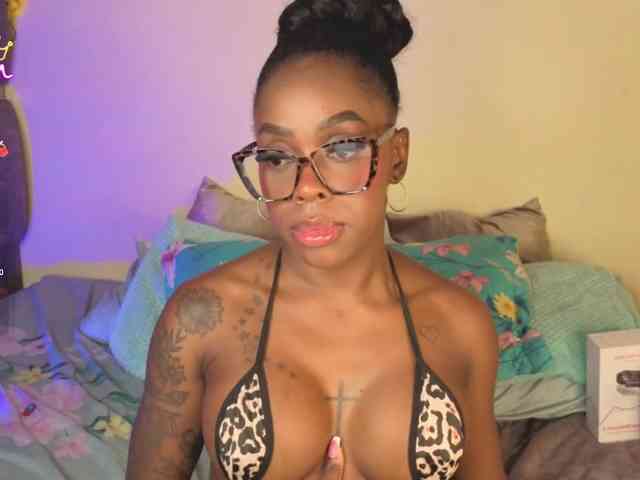 lizzyjooss Live Webcam on BongaCams