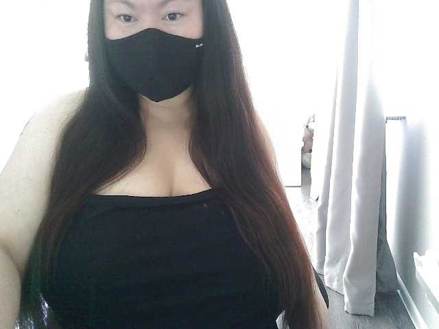 Lyana live cam on BongaCams