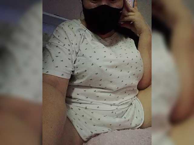 Lyanat live cam on BongaCams