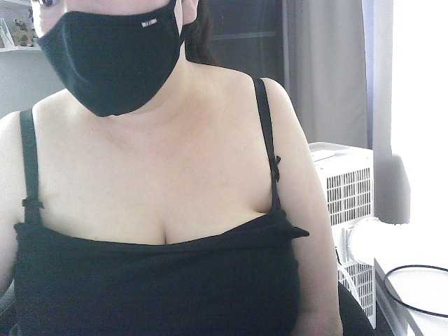 Lyana live cam on BongaCams