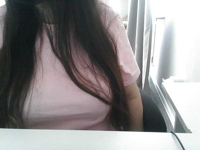 Lyanat — live female cam