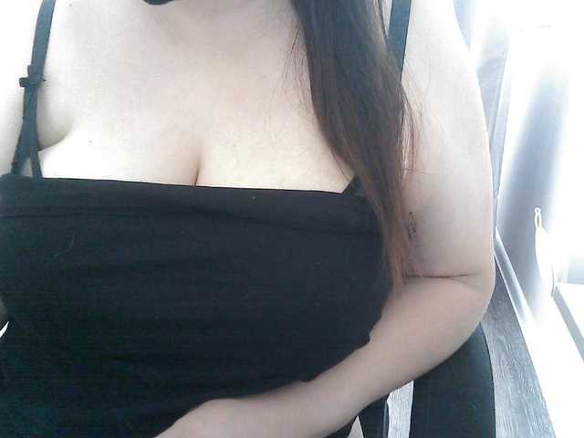 Lyana live cam on BongaCams
