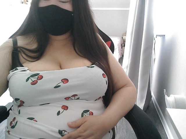 Lyana live cam on BongaCams