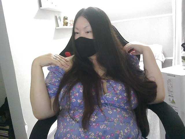 lyana live sex show