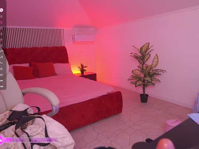 MadissonSoft live cam on BongaCams