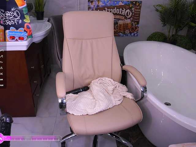 MadissonSoft live cam on BongaCams